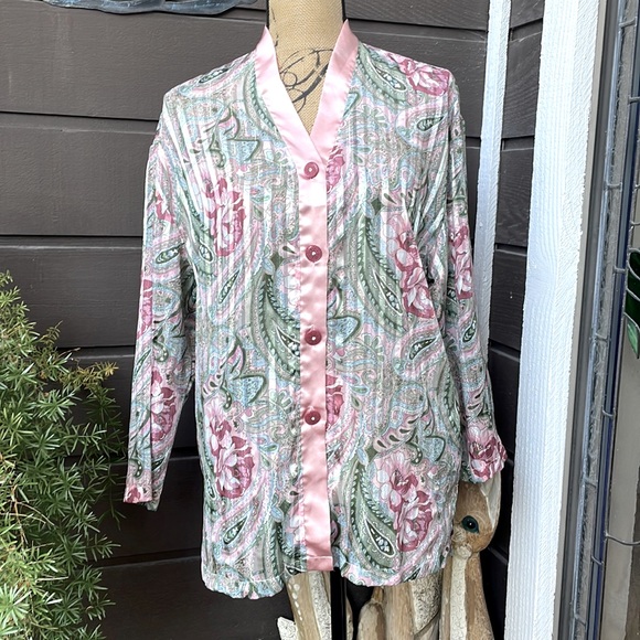 VTG Victoria’s Secret - Picture 3 of 14